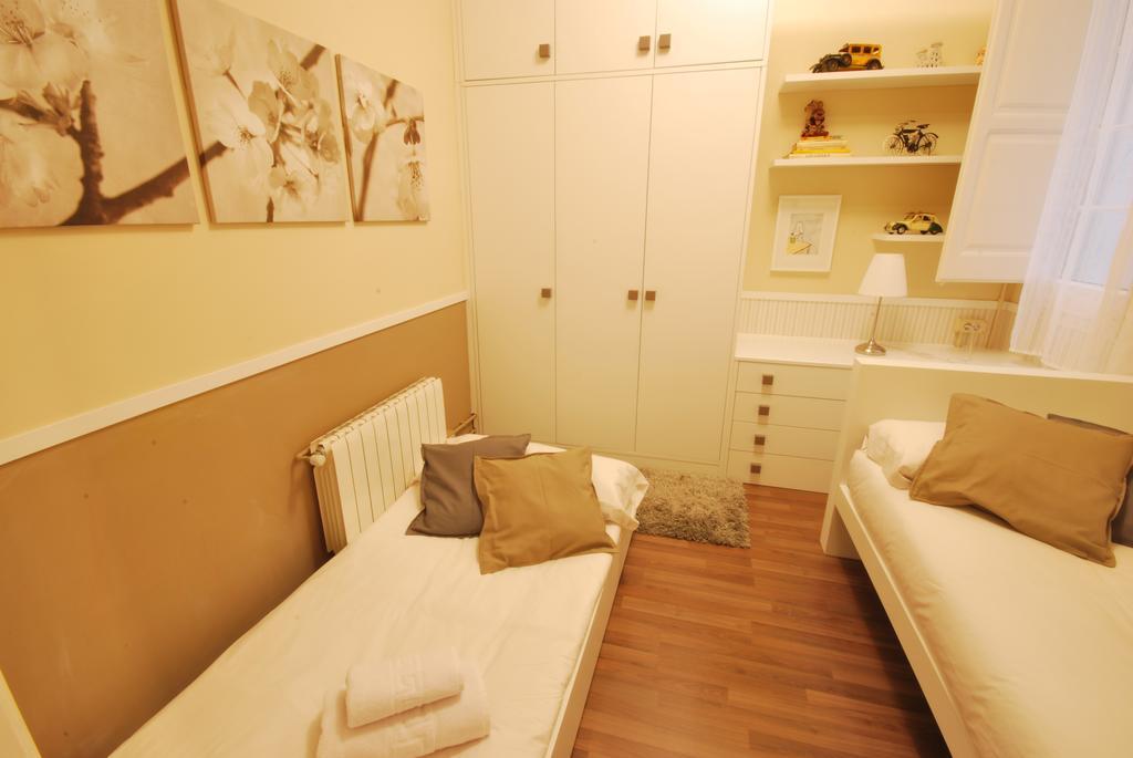 Apartmán Gaudi Sdb Barcelona Exteriér fotografie
